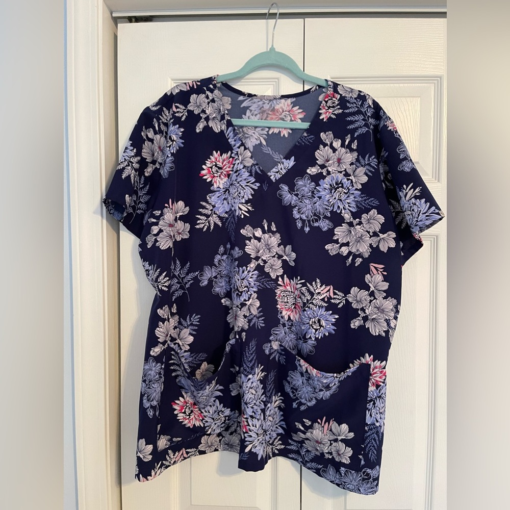 Women’s Scrub Top